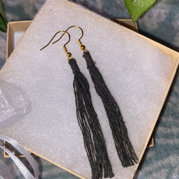 Green Medium Hand Crafted Macrame Style Fringe Gold Toned Dangle Earrings - Picture 4 of 8